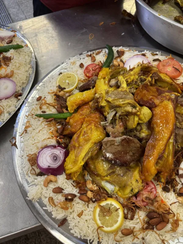 مطبخ  و مطعم حضرموت