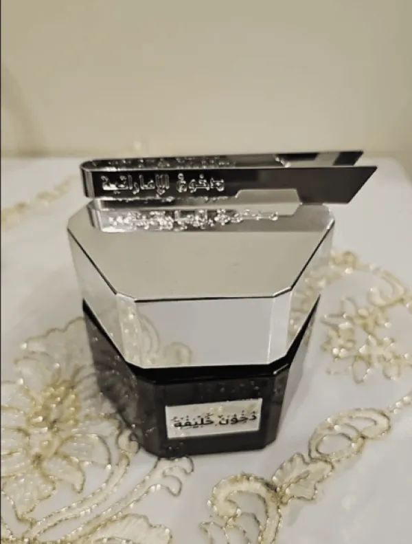 دخون الامارتية